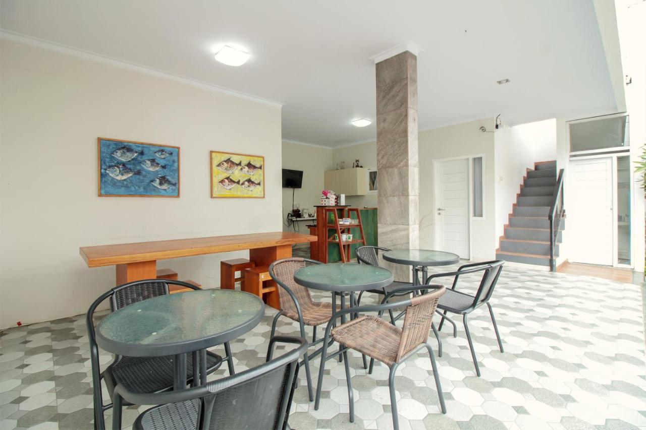Oyo 396 Tibrae Residence Syariah Lembang Extérieur photo